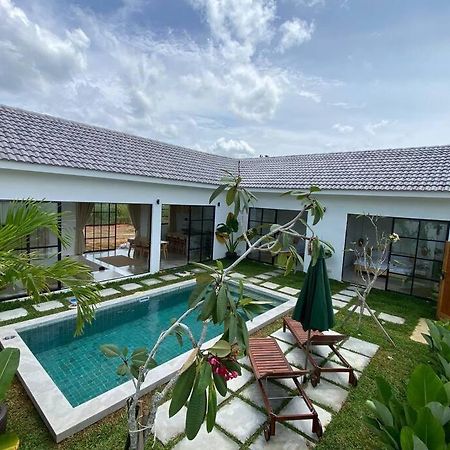Allure Villa Cempaka Private Pool Kuantan Exteriör bild