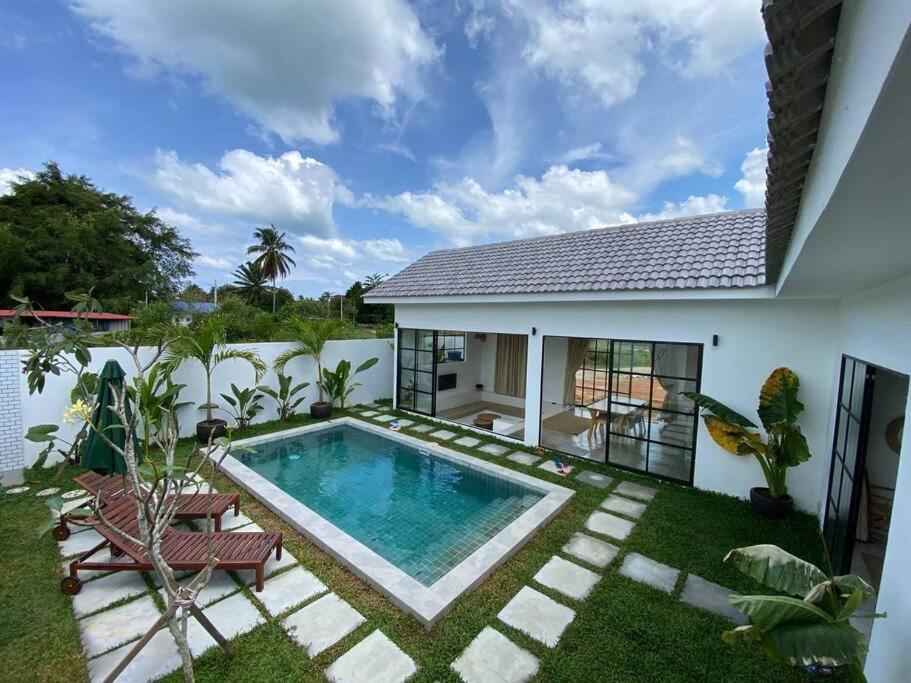 Allure Villa Cempaka Private Pool Kuantan Exteriör bild