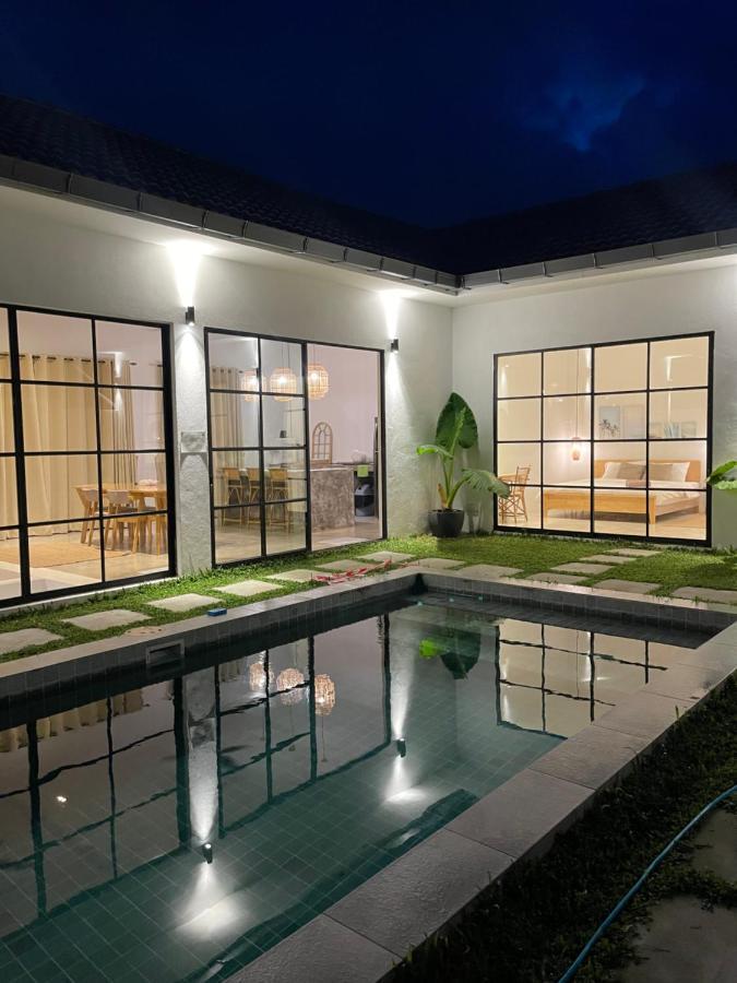Allure Villa Cempaka Private Pool Kuantan Exteriör bild